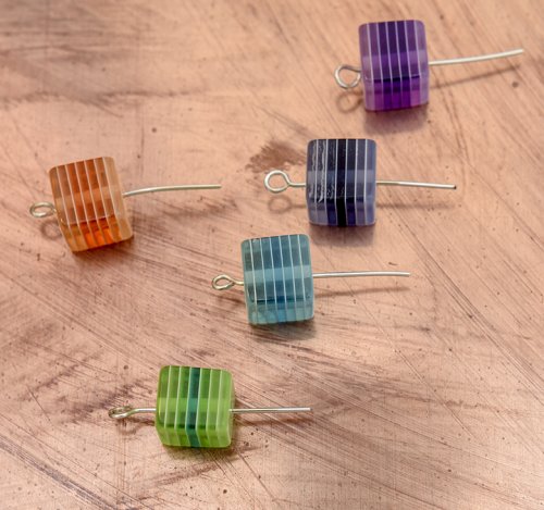 Nancy Chase's Rainbow Squared Bead Link Bracelet and Matching Earrings - , Contemporary Wire Jewelry, Loops, Wire Loop, Wrapped Wire Loop, Begin by measuring and cutting 9 pieces of wire at 1.25 inch length each